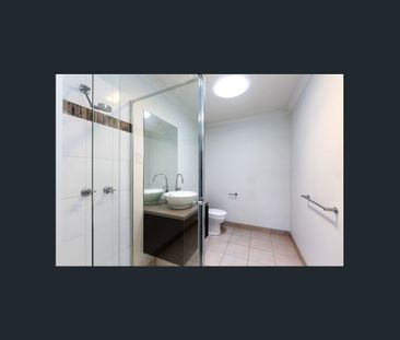 4 Peppermint Lane North, Melton, Vic 3337 - Photo 3