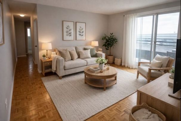 421 West Street, Orillia - Photo 1