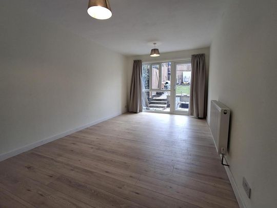 3 bedroom terraced house to rent - Photo 1