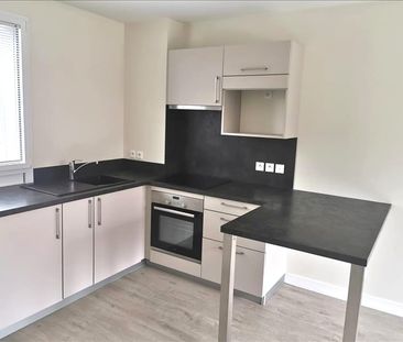 2 pièces - 34,08 m² - 1er étage - Colocation non autorisée - Photo 1