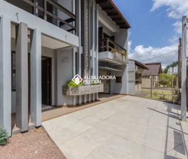 Casa com 6 quartos e 350m² para alugar em Harmonia, Canoas. - Foto 1