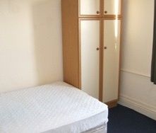 Four Bedroom Student House - Aigburth - Photo 1