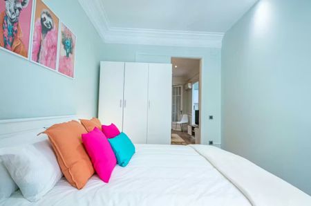 Carrer de Muntaner, Barcelona, Catalonia 08021 - Photo 2