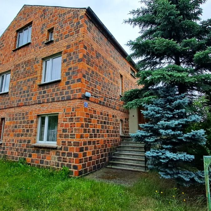 Dom wolnostojący – cisza, spokój, dużo zieleni - Photo 1