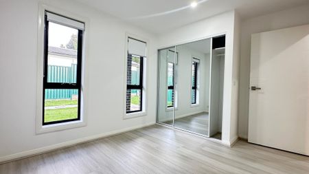 Modern 2 Bedroom Granny Flat in Prime Campbelltown Location! - Photo 4