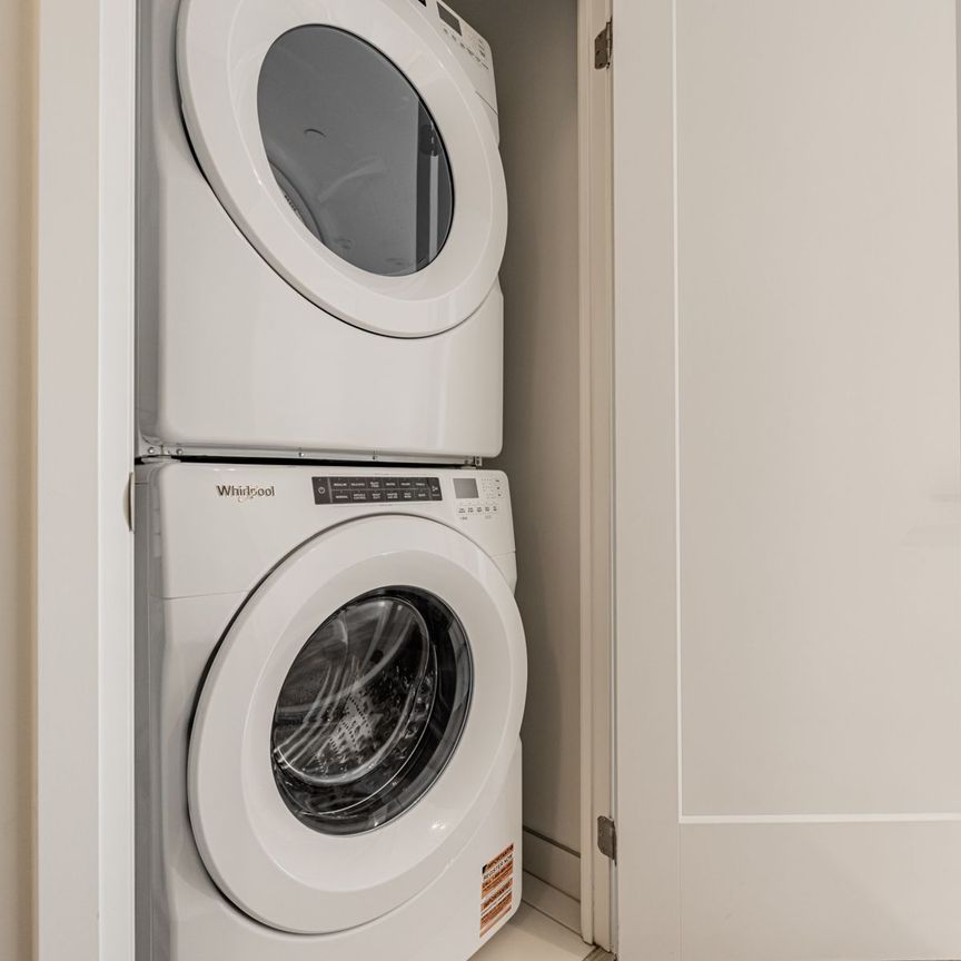 For Lease - 20 Soudan Avenue Unit# 911, Toronto, Ontario - Photo 1