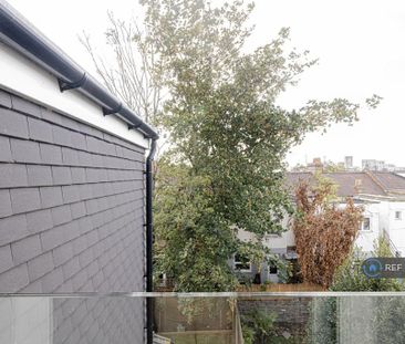 4 bedroom terraced house to rent - Photo 1