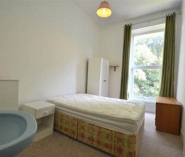 4 bedroom apartment to rent - Photo 4