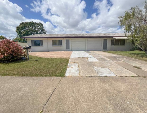 1/74 Albert Street, Cranbrook QLD 4814 - Apartment For Rent | Domain - Photo 1