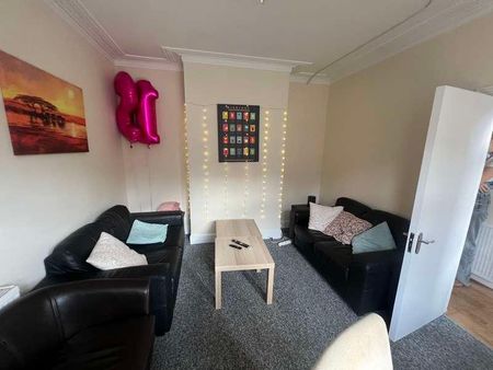 Livingstone Road, SO14 - Photo 2