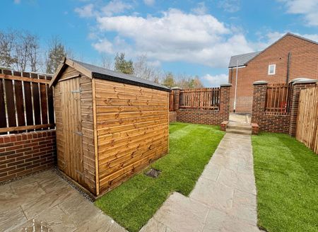 3 bedroom semi-detached house to rent - Photo 5