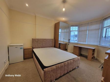 House share to rent - Photo 3