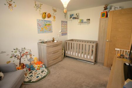 4 bedroom townhouse to rent - Photo 3