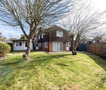 Bisley, Surrey, GU24 - Photo 4
