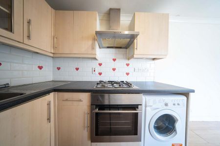 1 bedroom flat to rent - Photo 5