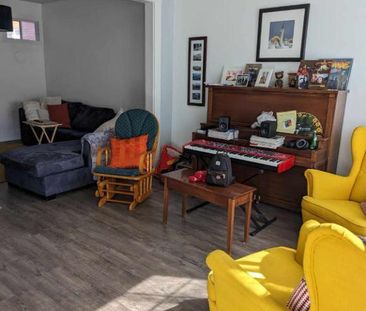 À louer un grand 5 1/2 au centre ville Trois-Rivières - Photo 2