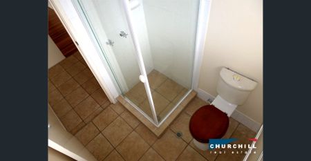 LARGE 3 BEDROOM APARTMENT LOCATED ON A QUIET STREET WITH A POOL, PRIVATE COURTYARD AND BALCONY - Photo 2