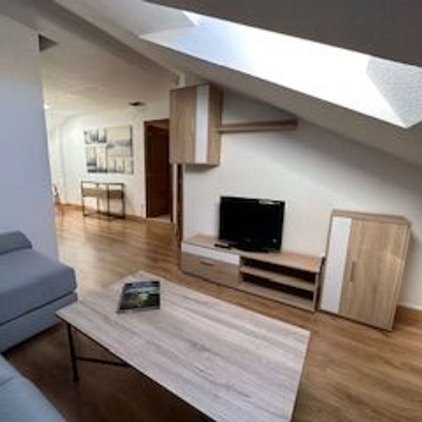 Alquiler de estudio en Calle la Fuente - Photo 1