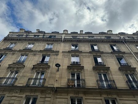 APPARTEMENT T2 A LOUER - PARIS 17EME ARRONDISSEMENT - 38.09 m - 1 345 € - Photo 2