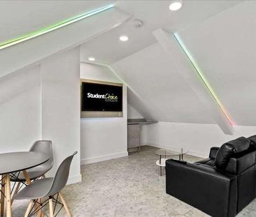 Clifton Place, Plymouth, PL4 - Photo 2