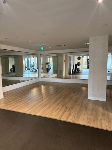 For Lease - 2300 St Clair Avenue Unit# 4, Toronto, Ontario - Photo 4