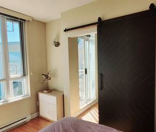 Pet Friendly Fully-Furnished 1 Bedroom + Den available - Photo 1