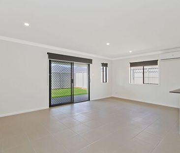 Three Bedroom Duplex - Photo 2