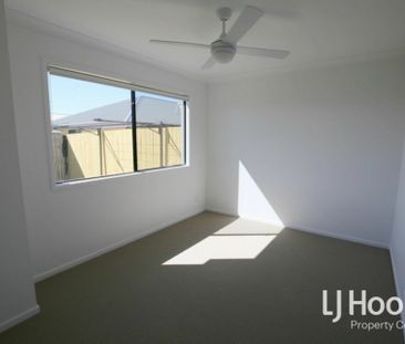 Stunning Townhouse In Perfect Location! - Photo 1