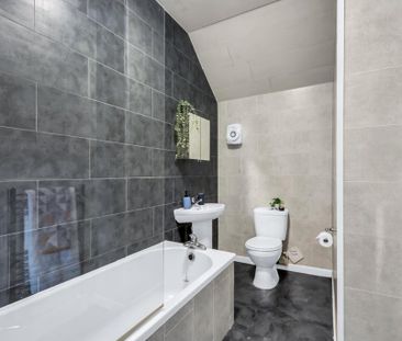 1 bedroom in a house share to rent - Photo 6