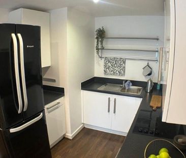 1 bedroom flat to rent - Photo 4
