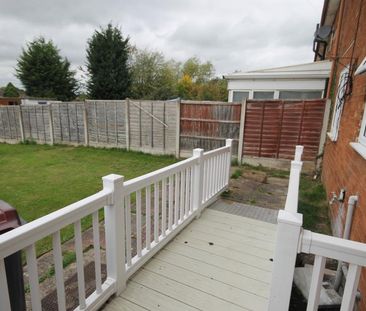 3 bedroom terraced house to rent - Photo 6