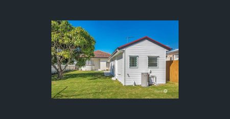 Stylish One‑Bedroom Home with Modern Comforts - Photo 5