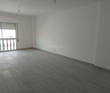 APARTAMENTO T2 PARA ARRENDAMENTO REMODELADO EM SETÚBAL - Photo 6