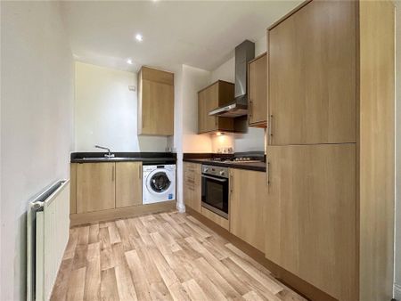 2 bedroom flat to rent - Photo 4