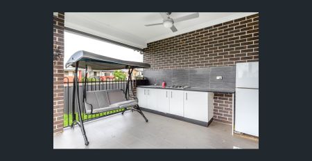 27 Tamora Street, Rosemeadow, NSW 2560 - Photo 2