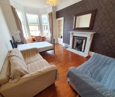 24 Bruntsfield Gardens, Bruntsfield, EH10 4EA, Edinburgh - Photo 3