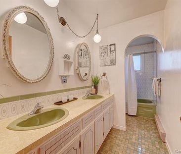 Maison de plain-pied - 2778 Rue Bourgogne - Photo 4