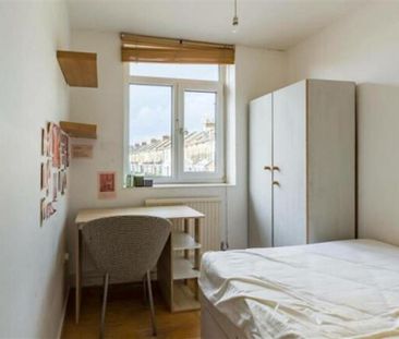 3 bedroom apartment to rent - Photo 6