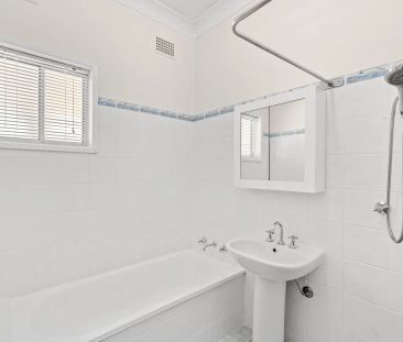 Delightful Light Filled Family Home - Photo 6