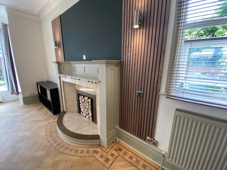 2 Bed Flat, Arncliffe Road, LS16 - Photo 2