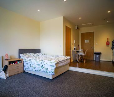 Flat 4, Gladstone Buildings, 1 St James Row, S1 2EU - Photo 3