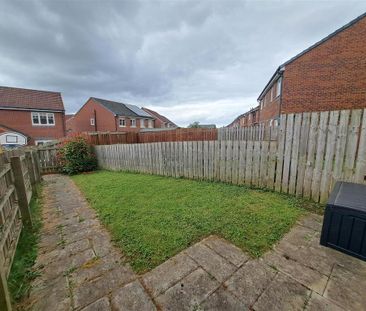 3 bedroom terraced house to rent - Photo 2