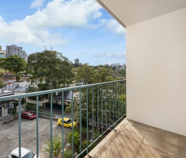 METROPOLITAN LIVING IN CENTRAL LOCATION - Photo 5