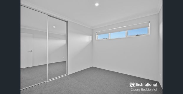 Stylish Dual-Key - 2 Bedroom, 1 Bathroom - Brand New - DUAL KEY!! - Photo 1