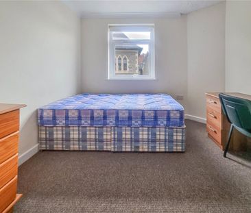 4 bedroom terraced house to rent - Photo 5