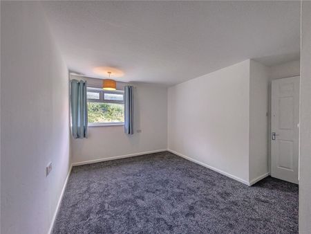 3 bed terraced house to rent in Moorcock Close, Middlesbrough, TS6 - Photo 3