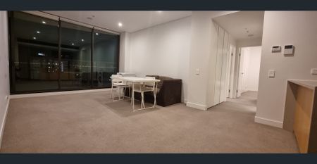 Furnished 2 Bedrooms Apartment in OVO - Photo 2