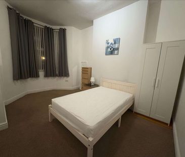 Russell Road Room 1 (Double) - Photo 1