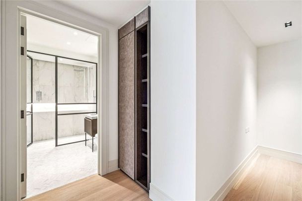 A beautifully designed studio apartment situated in one of the most sought after developments in London - Photo 1
