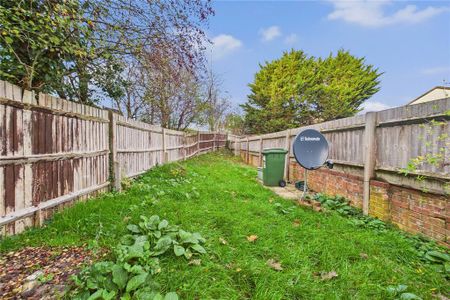 1 bedroom terraced house to rent - Photo 2